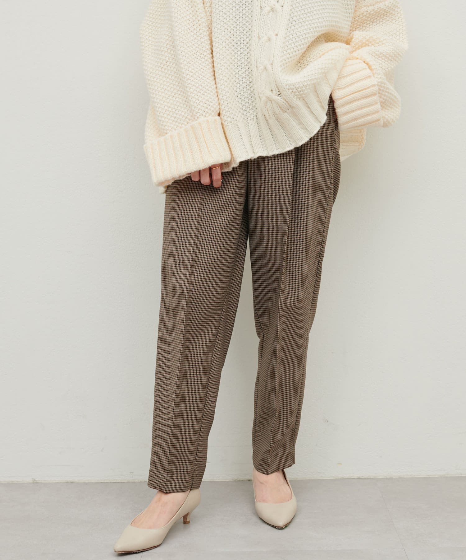 103671871