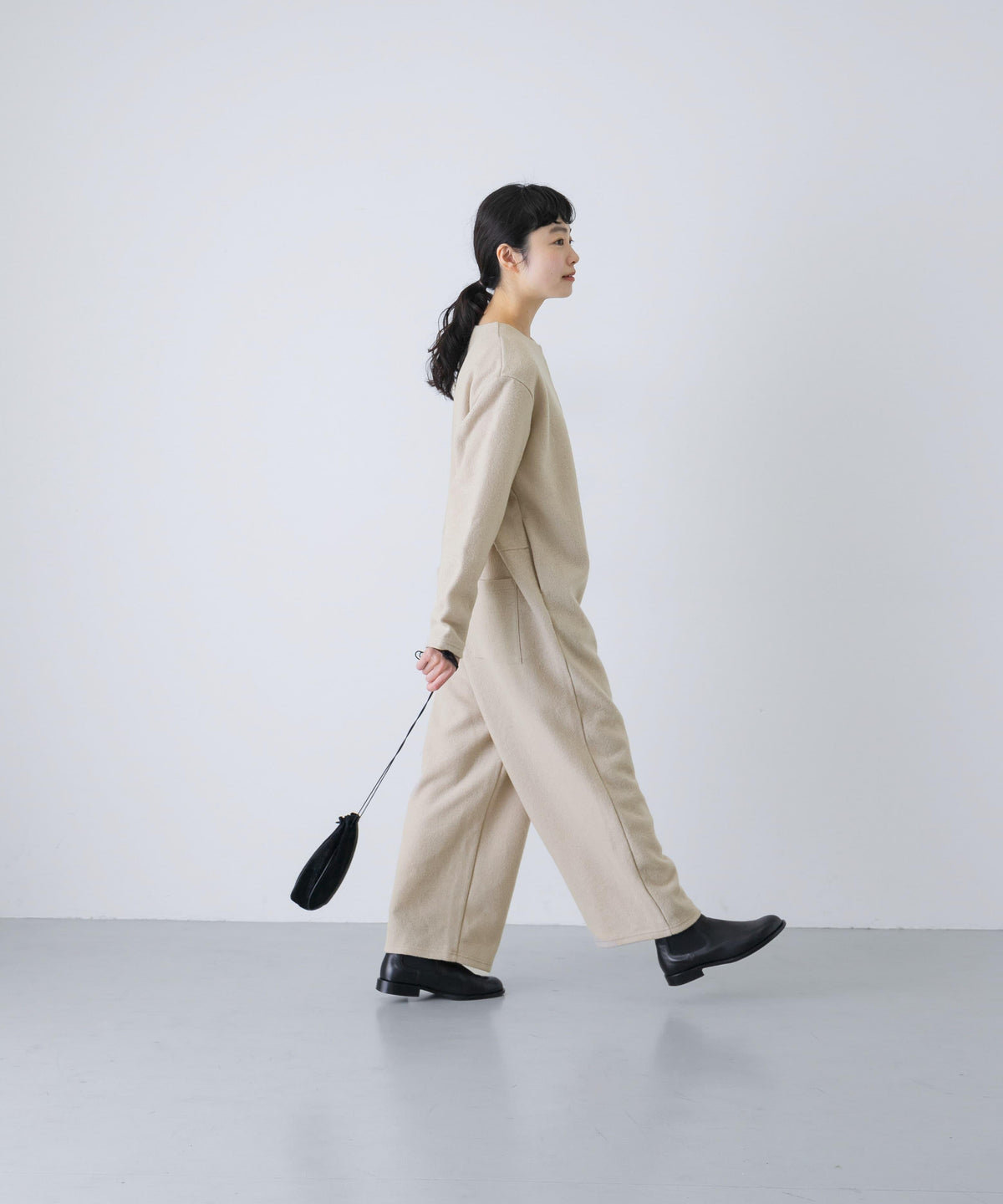 174575875