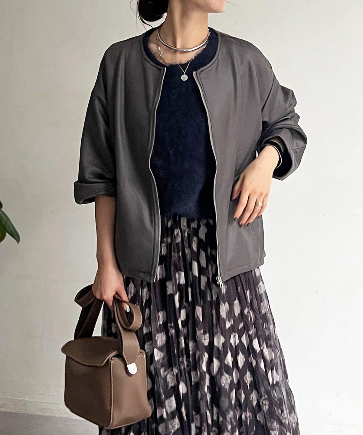 173428775