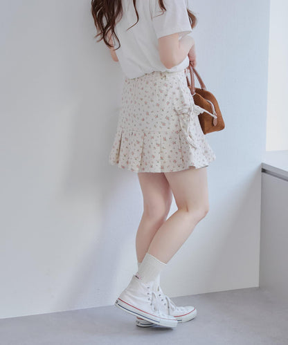 156684247