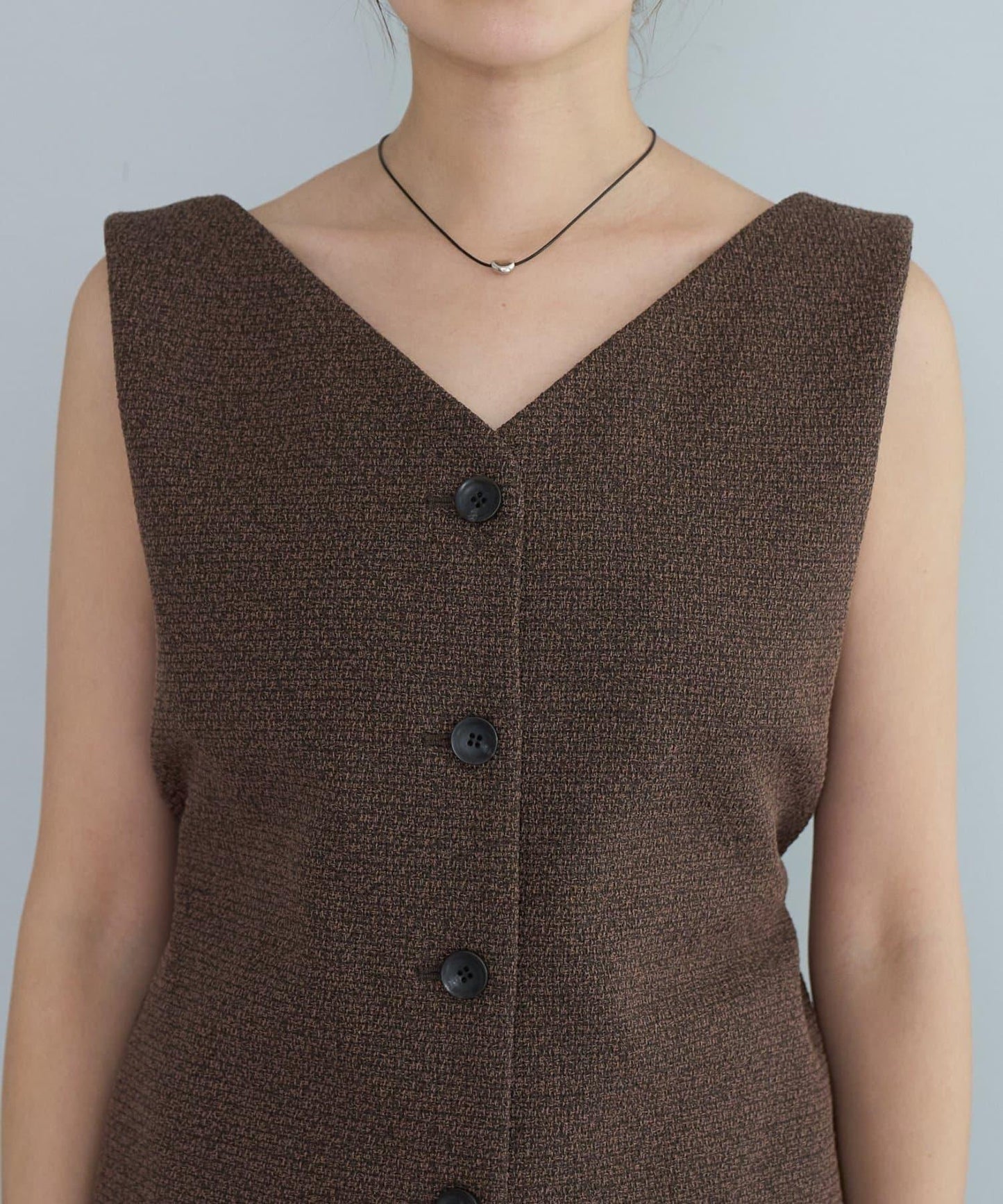 172595972