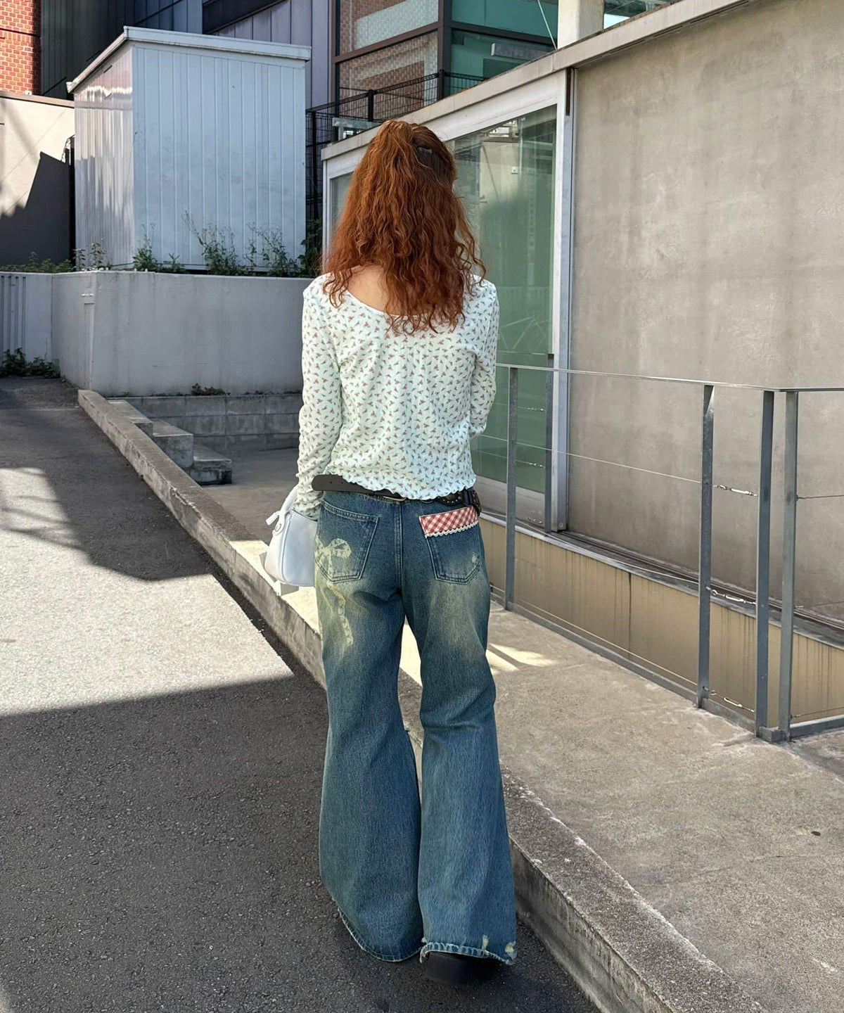172939567