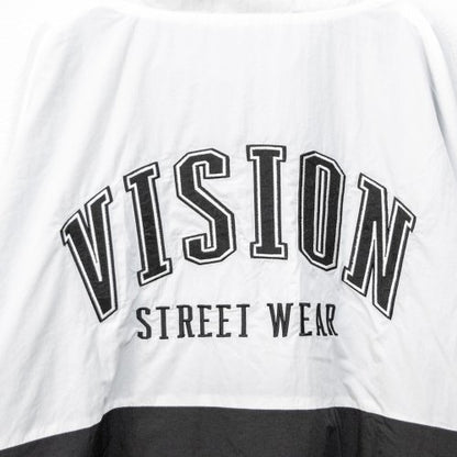 VISION STREET WEAR 經典徽章 尼龍夾克外套 白色［特價］ (CT6464WH)