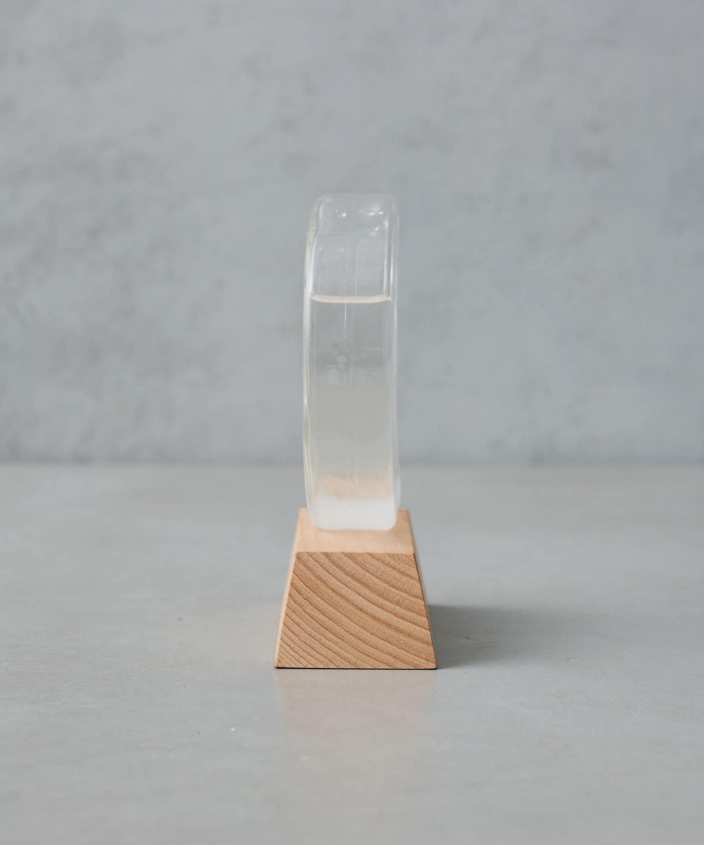 STORM GLASS CLOUD 暴風玻璃雲／月亮