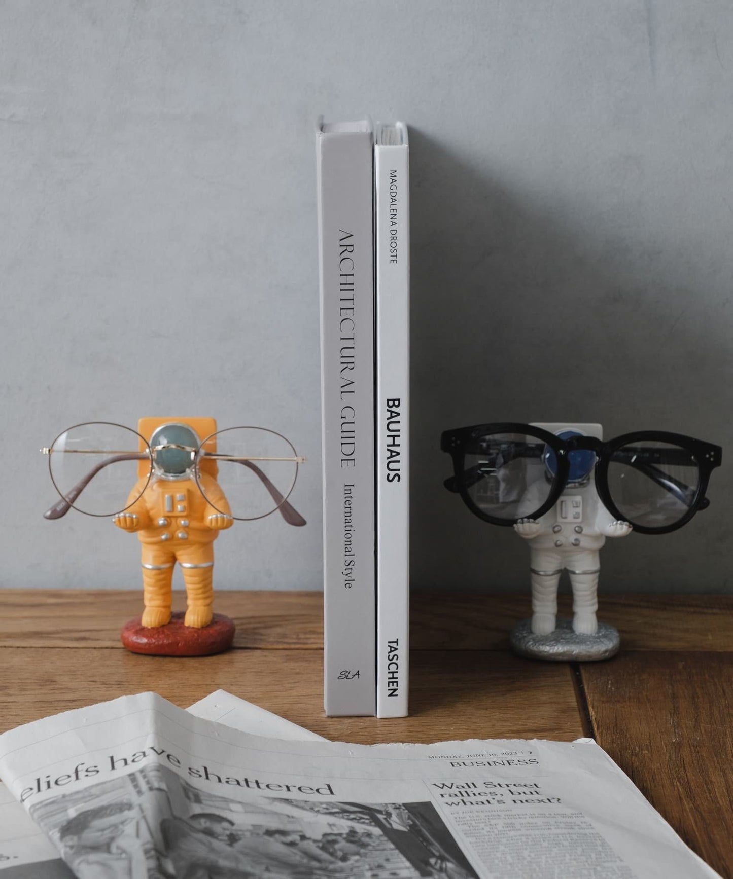 ASTRONAUT GLASSES HOLDER 太空人眼鏡架