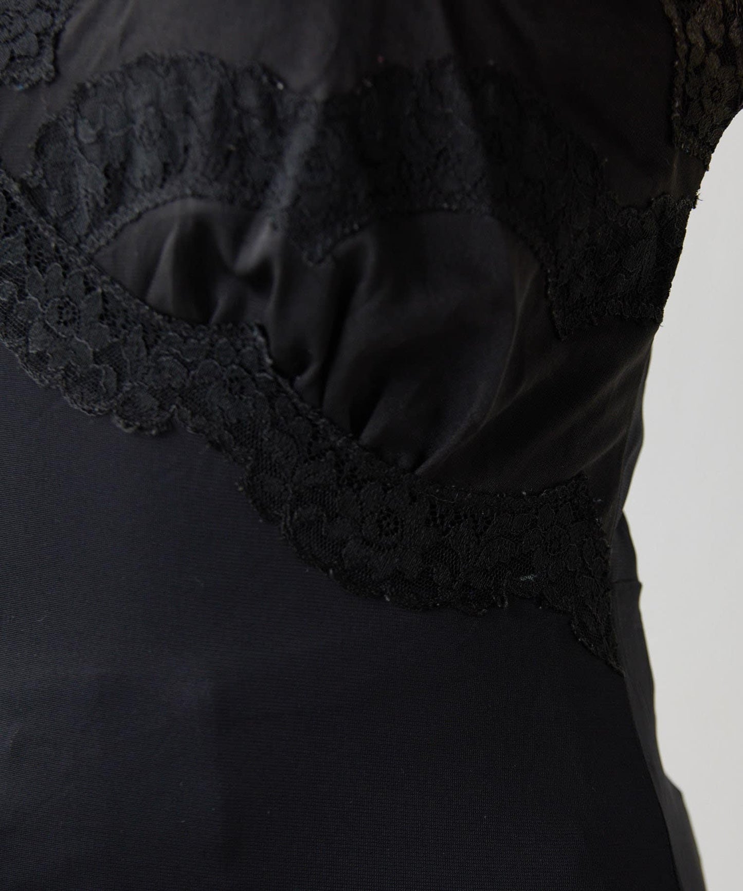 111477053