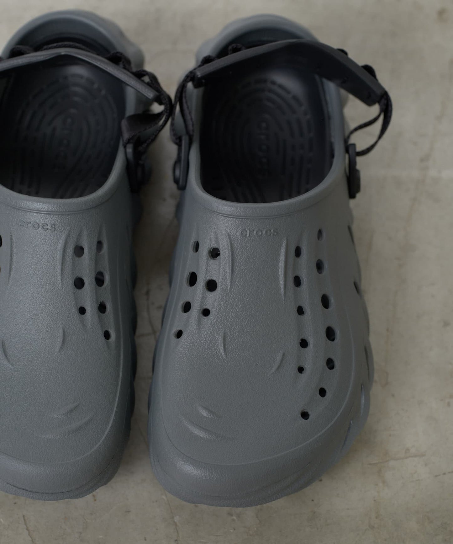 【crocs/克洛克斯】ECHO CLOG 人字拖