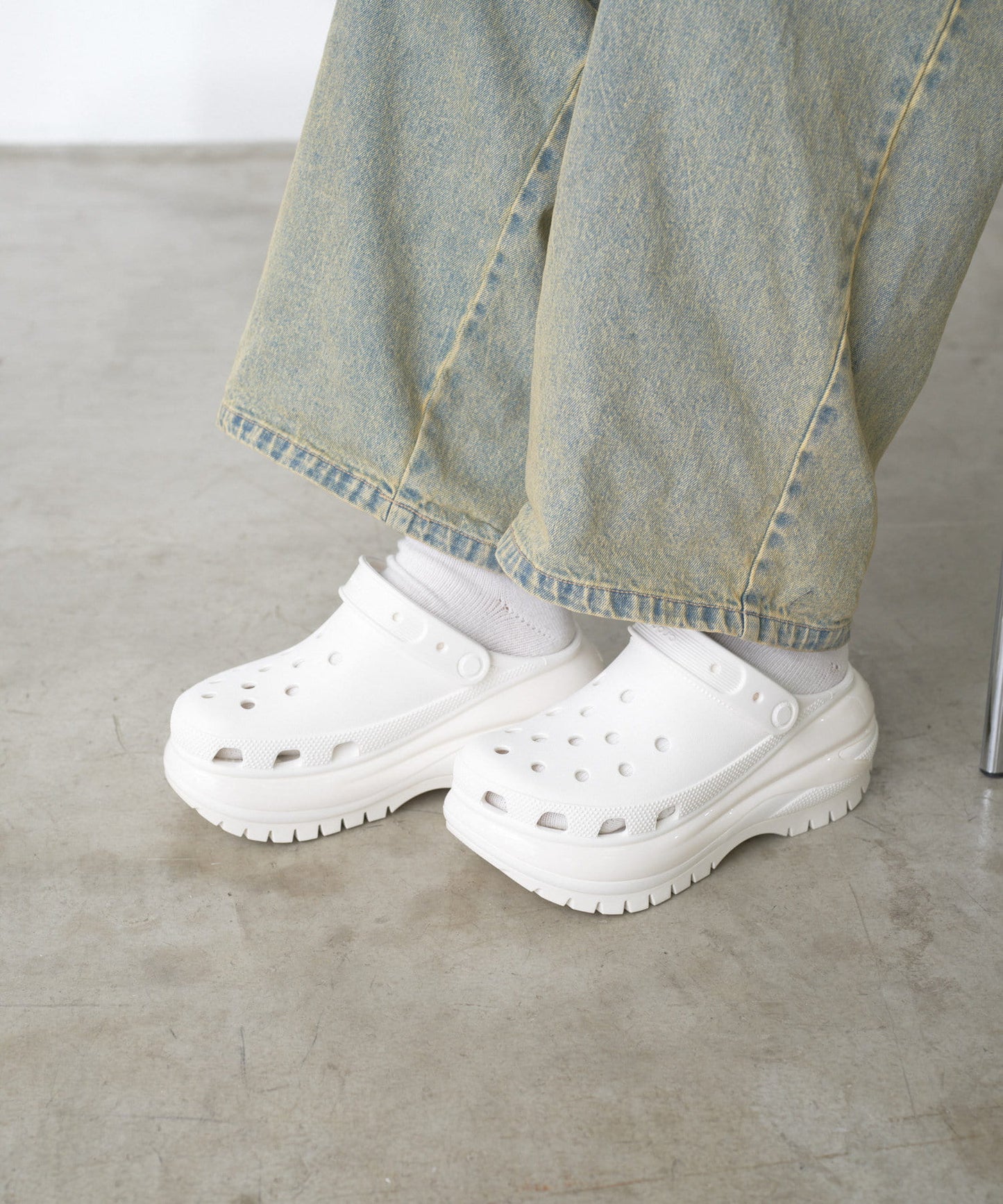 【2024SS】【crocs/卡駱馳】 巨型碎片洞洞鞋