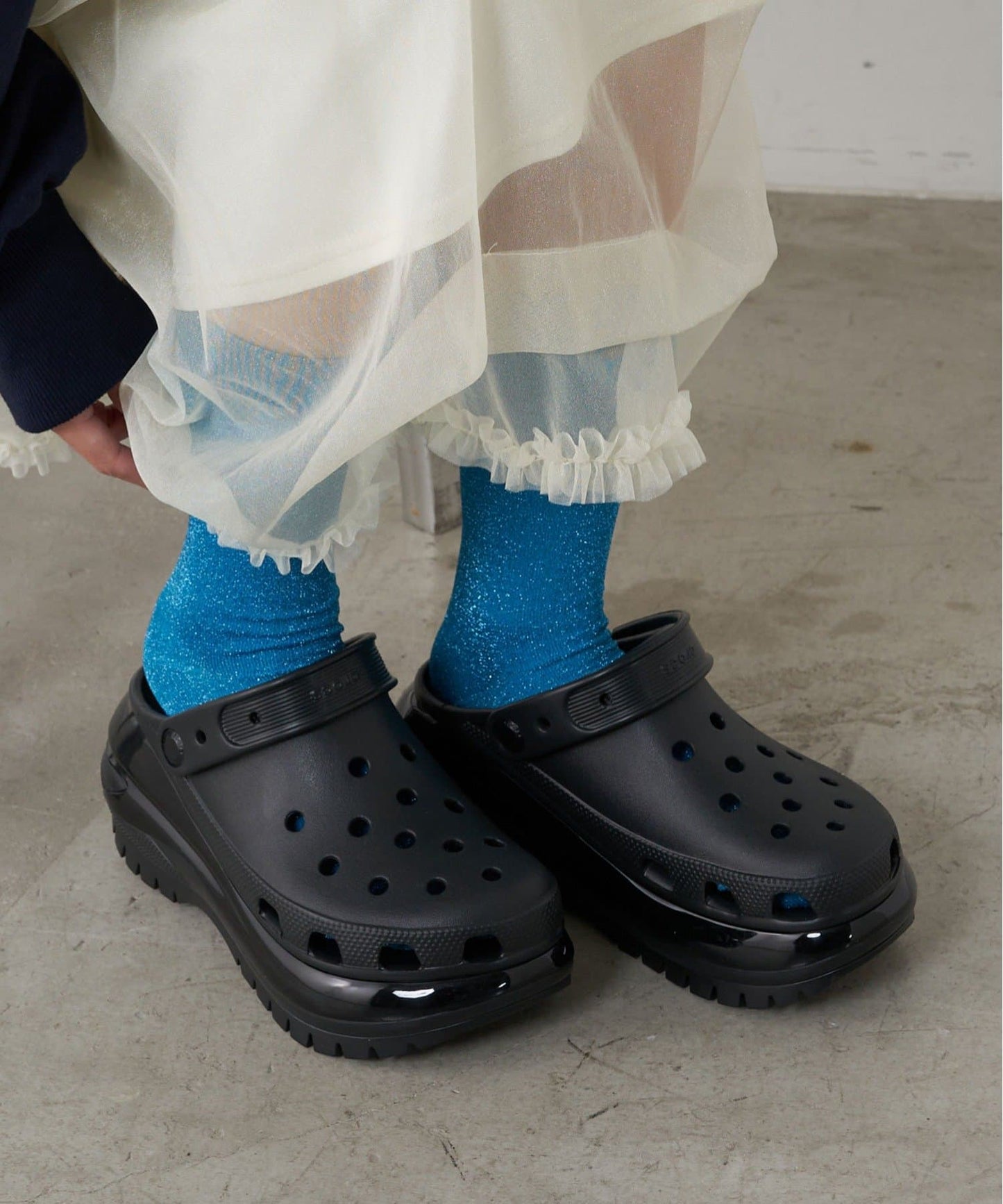 【2024SS】【crocs/卡駱馳】 巨型碎片洞洞鞋