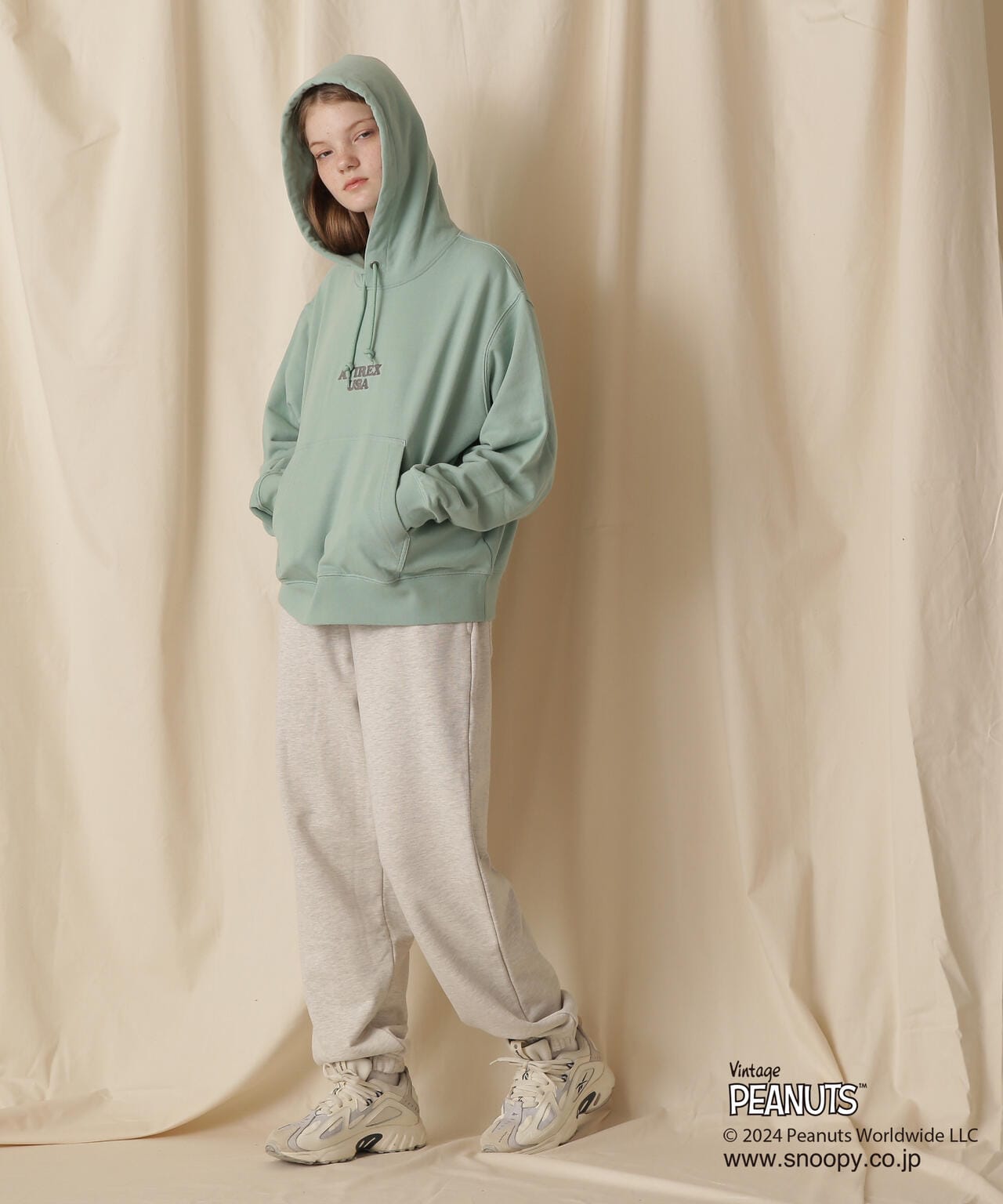 《PEANUTS×AVIREX》PULL OVER PARKA/《花生漫畫×AVIREX》套頭帽風衣