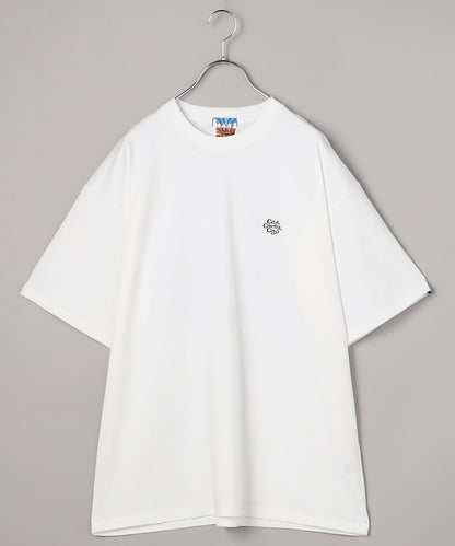 刺繡logo 圓領T恤