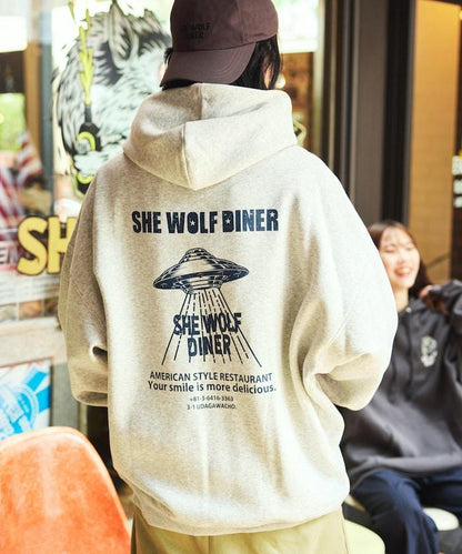 SHE WOLF DINER×FREAK'S STORE/海狼餐廳 聯名 大尺寸 後背印花 帶帽衛衣 UFO