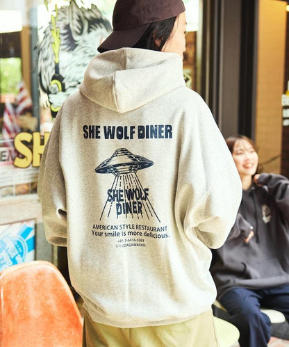 SHE WOLF DINER×FREAK'S STORE/海狼餐廳 聯名 大尺寸 後背印花 帶帽衛衣 UFO