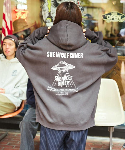 SHE WOLF DINER×FREAK'S STORE/海狼餐廳 聯名 大尺寸 後背印花 帶帽衛衣 UFO