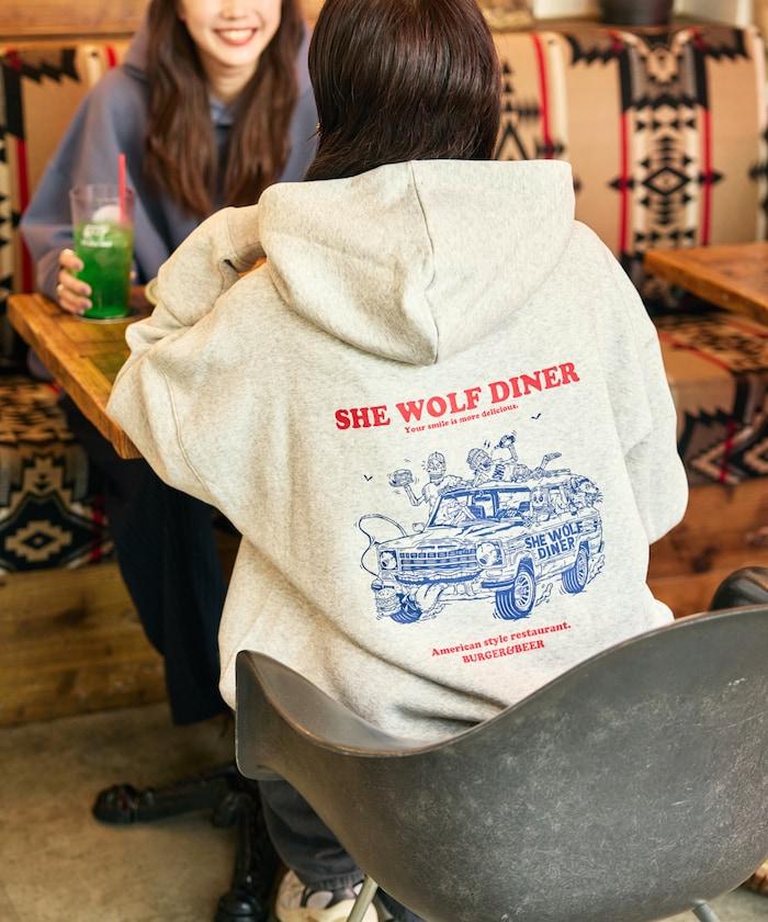 SHE WOLF DINER×FREAK'S STORE/海狼餐廳 聯名 大尺寸 後背印花 帶帽衛衣 CAR