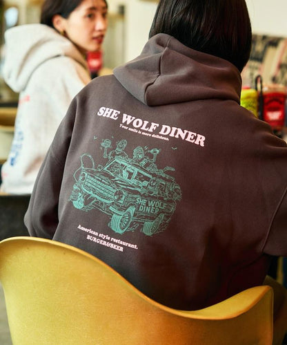 SHE WOLF DINER×FREAK'S STORE/海狼餐廳 聯名 大尺寸 後背印花 帶帽衛衣 CAR