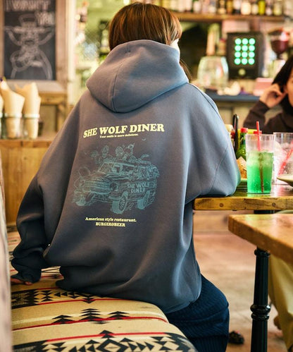 SHE WOLF DINER×FREAK'S STORE/海狼餐廳 聯名 大尺寸 後背印花 帶帽衛衣 CAR