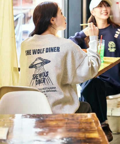 SHE WOLF DINER×FREAK'S STORE/海狼餐廳 聯名 大尺寸 後背印花 圓領衛衣 UFO