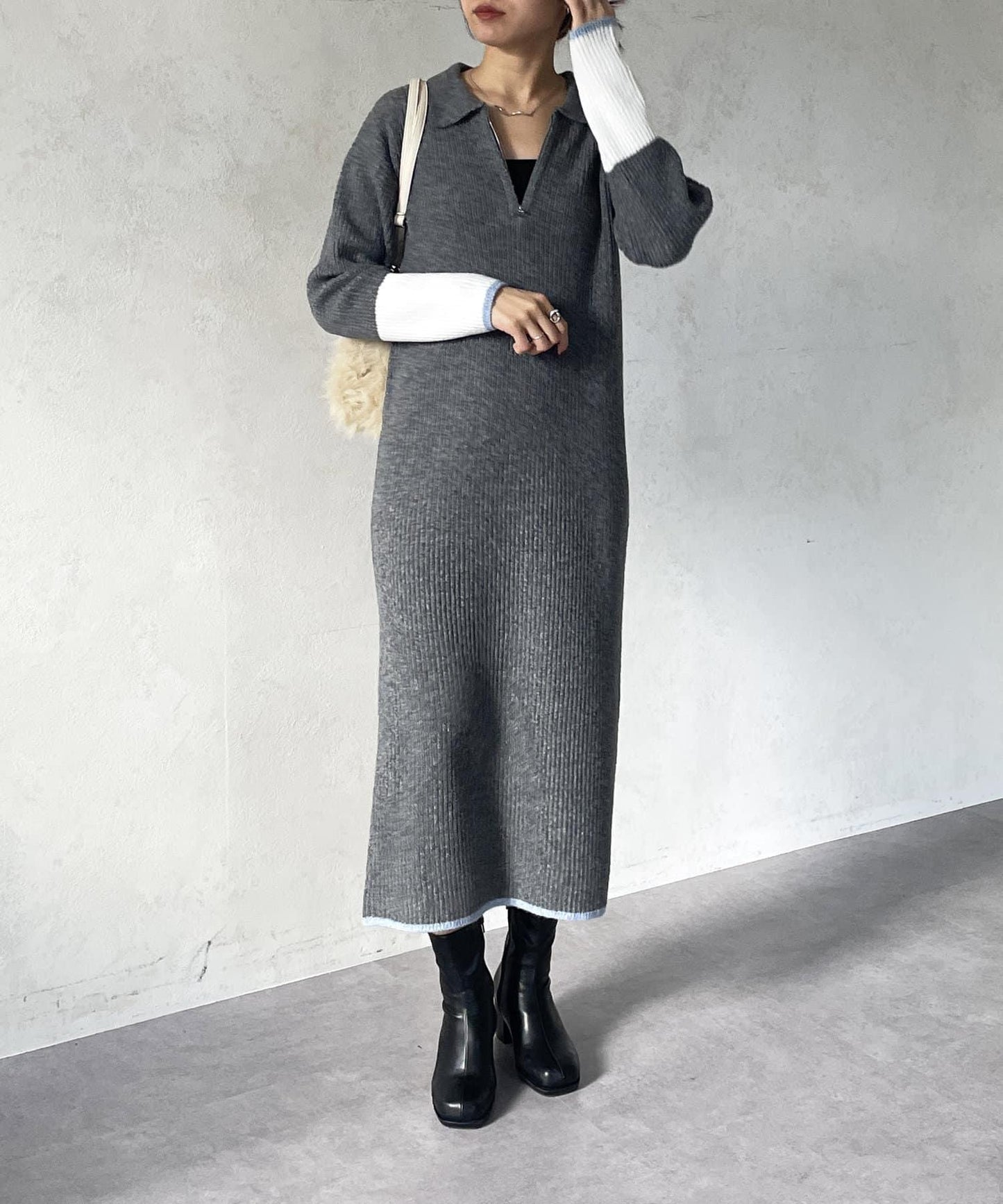 袖口配色半拉鍊針織衫 ONE PIECE