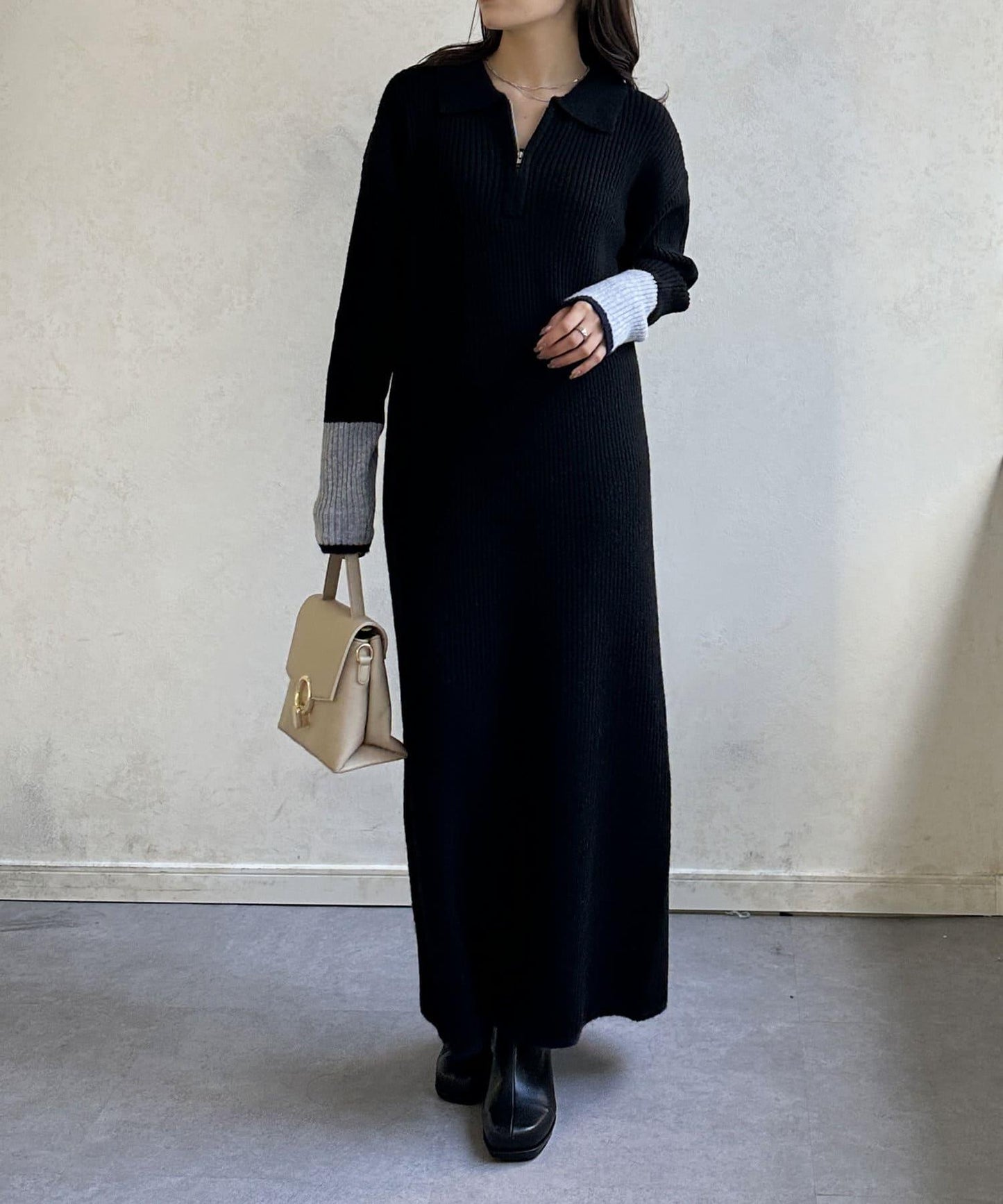 袖口配色半拉鍊針織衫 ONE PIECE