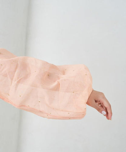 137064493