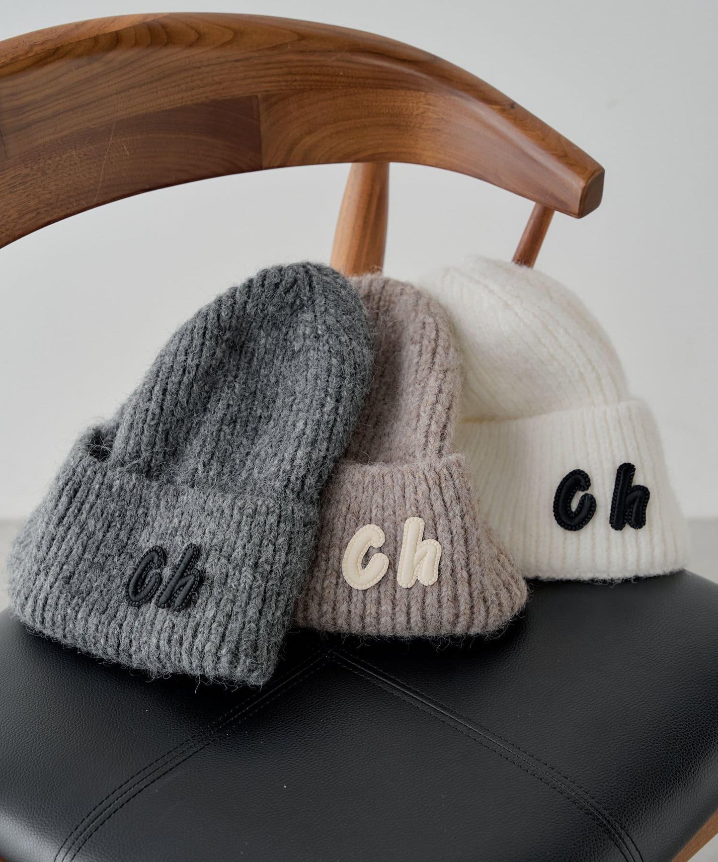 帶標誌的針織帽