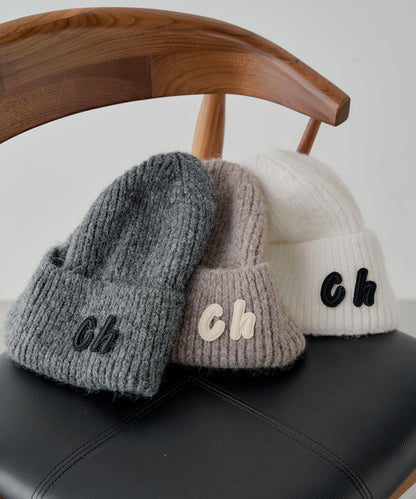 帶標誌的針織帽