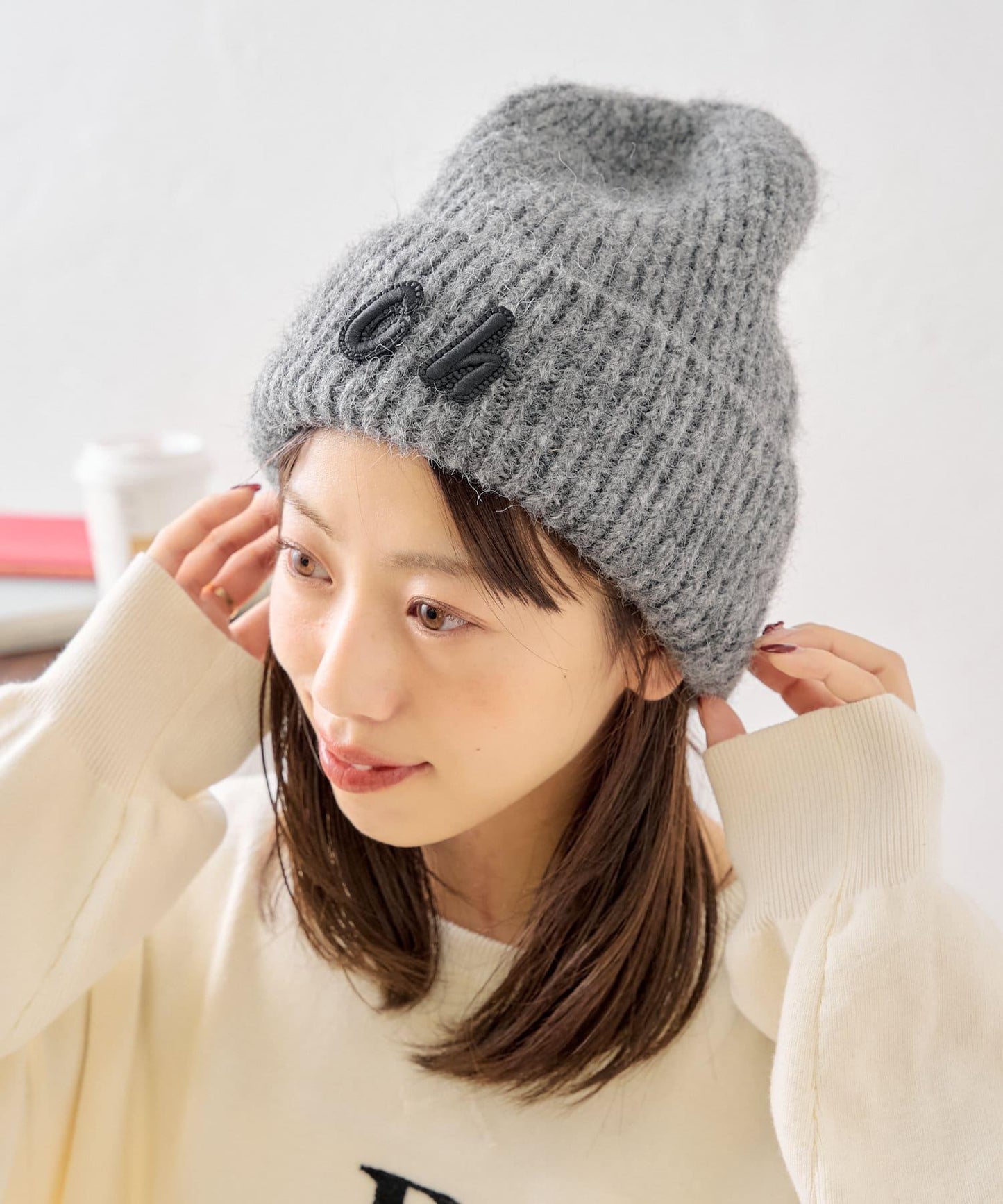 帶標誌的針織帽