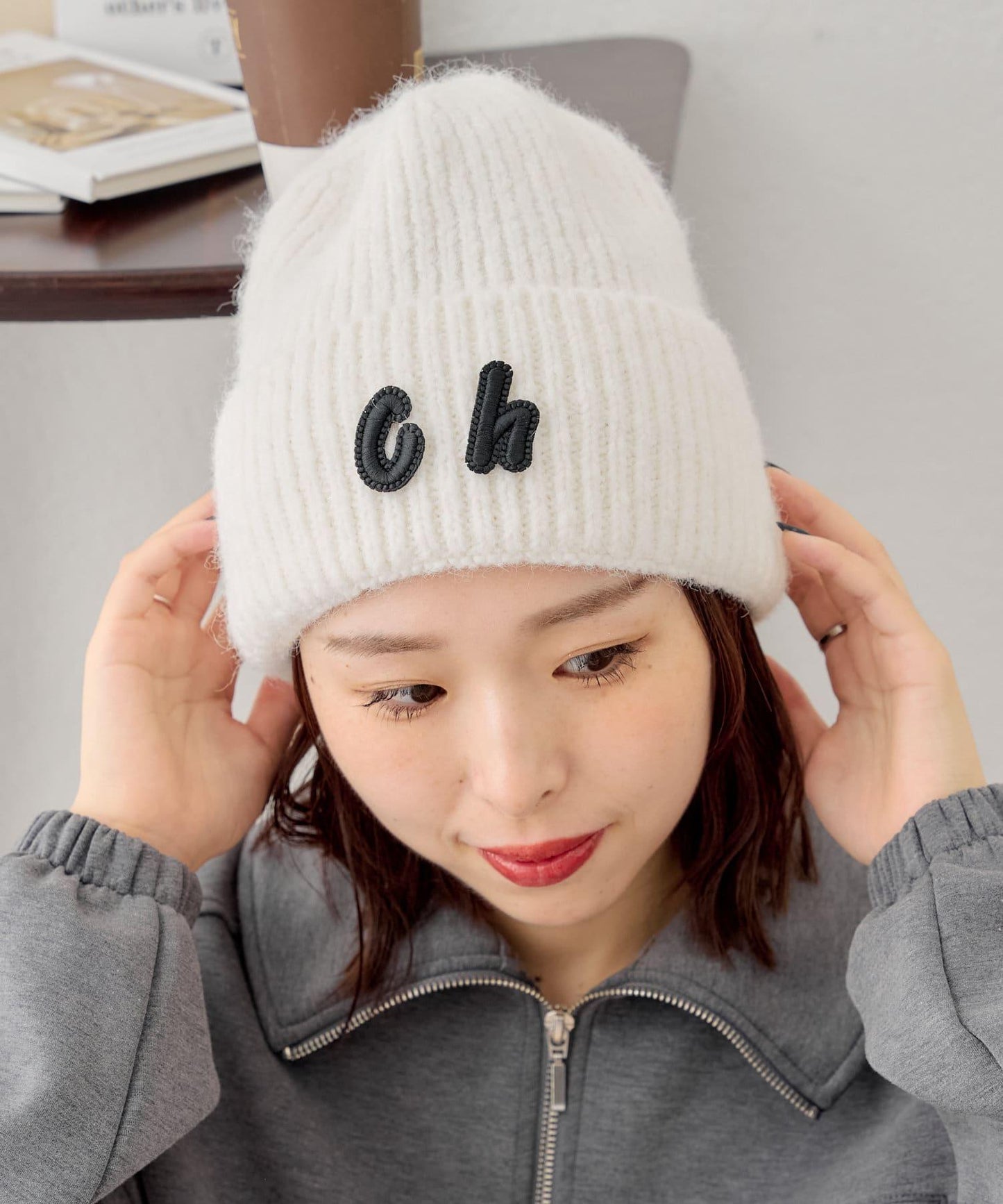 帶標誌的針織帽