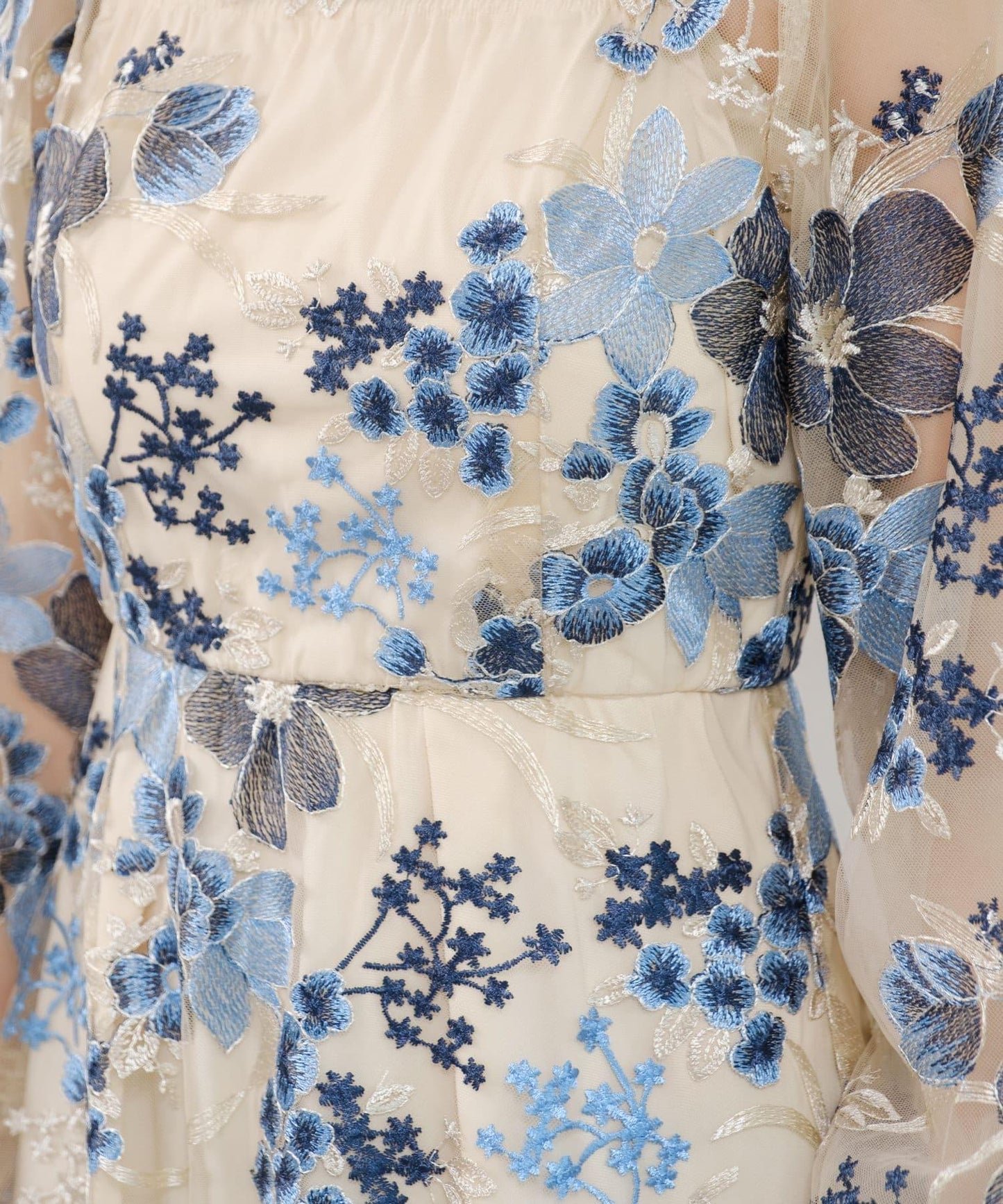 刺繡薄紗連衣裙