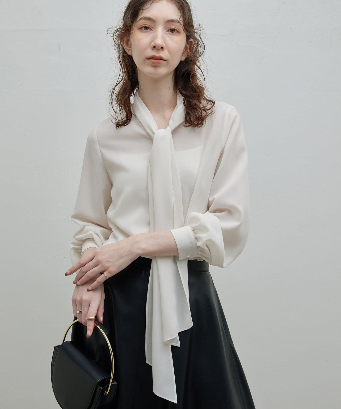 健美蝴蝶結襯衫2