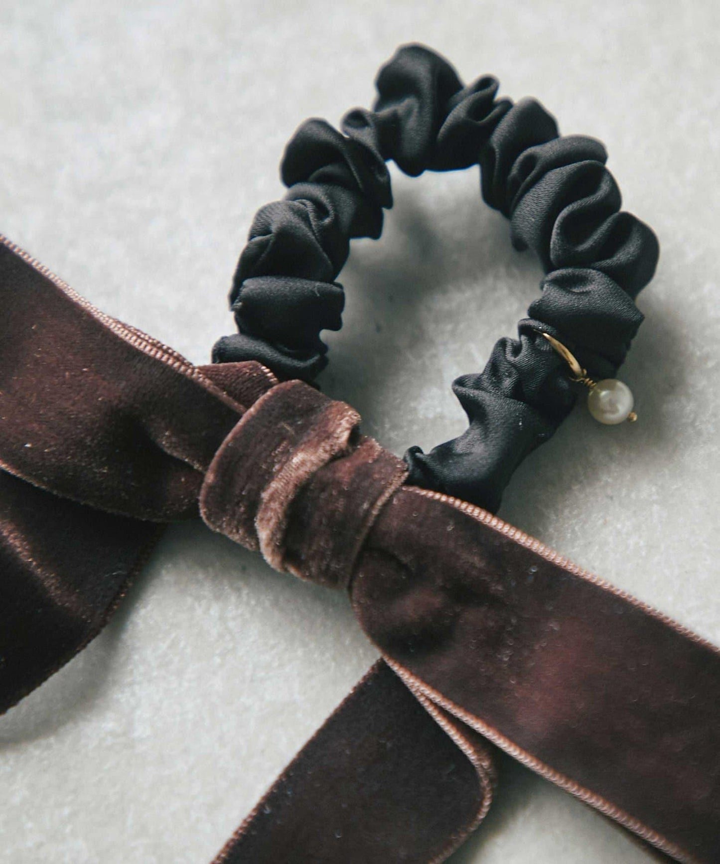 【優雅絲帶】天鵝絨髮圈