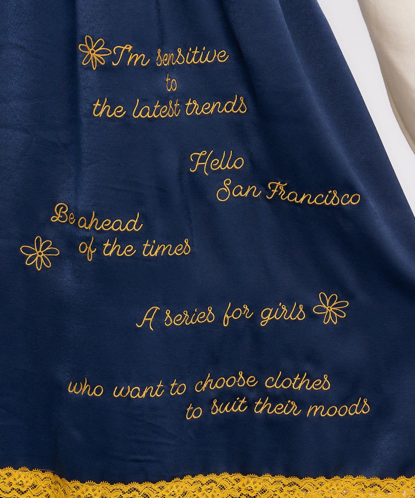 【HELLO.SANFRANCISCO】2WAY緞面刺繡蕾絲裙