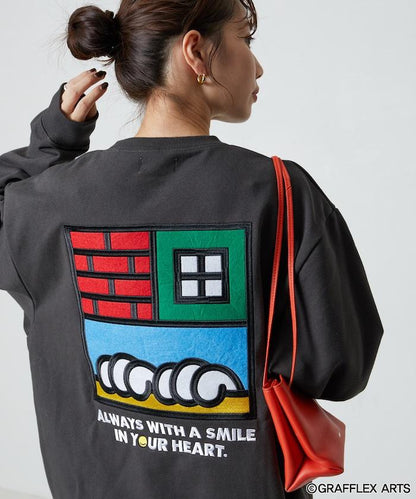 版 GRAFFLEX SMILE EVERYDAY3 背部刺繡毛氈設計 圓領衛衣