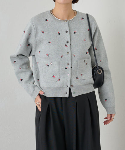 刺繡衛衣式口袋開衫