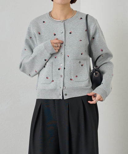 刺繡衛衣式口袋開衫