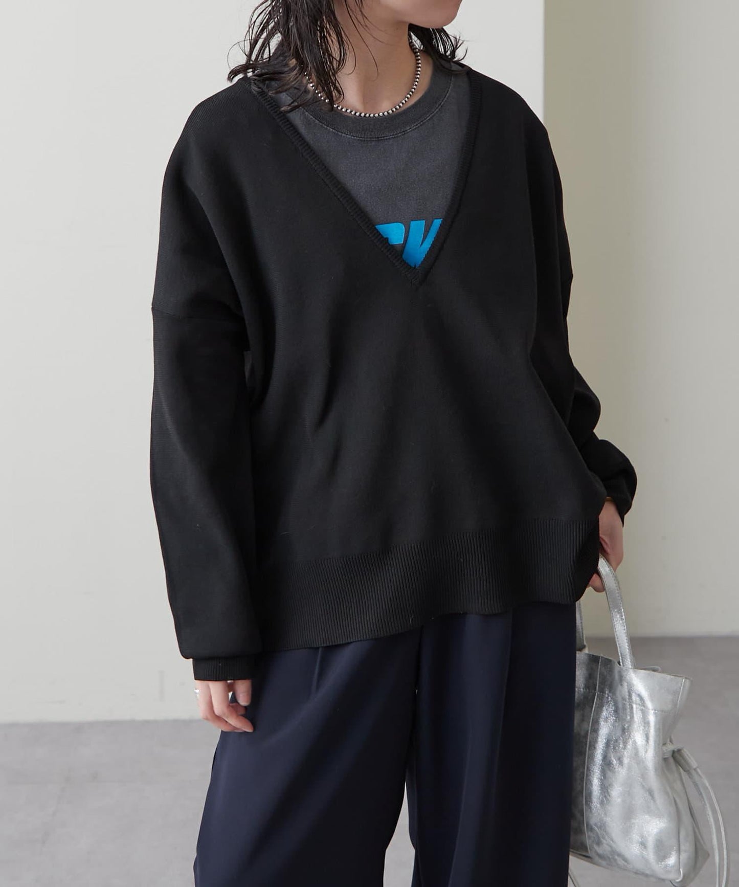 V領針織衫