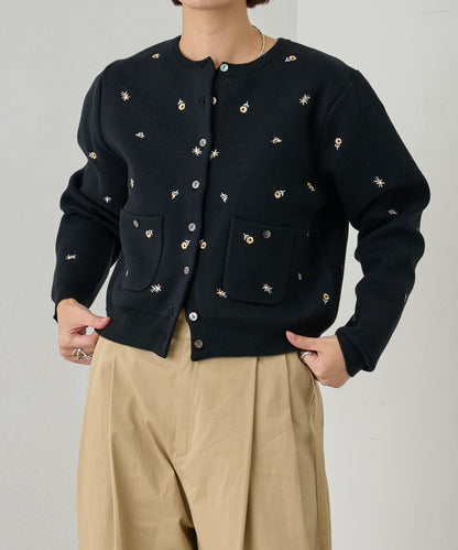 刺繡衛衣式口袋開衫