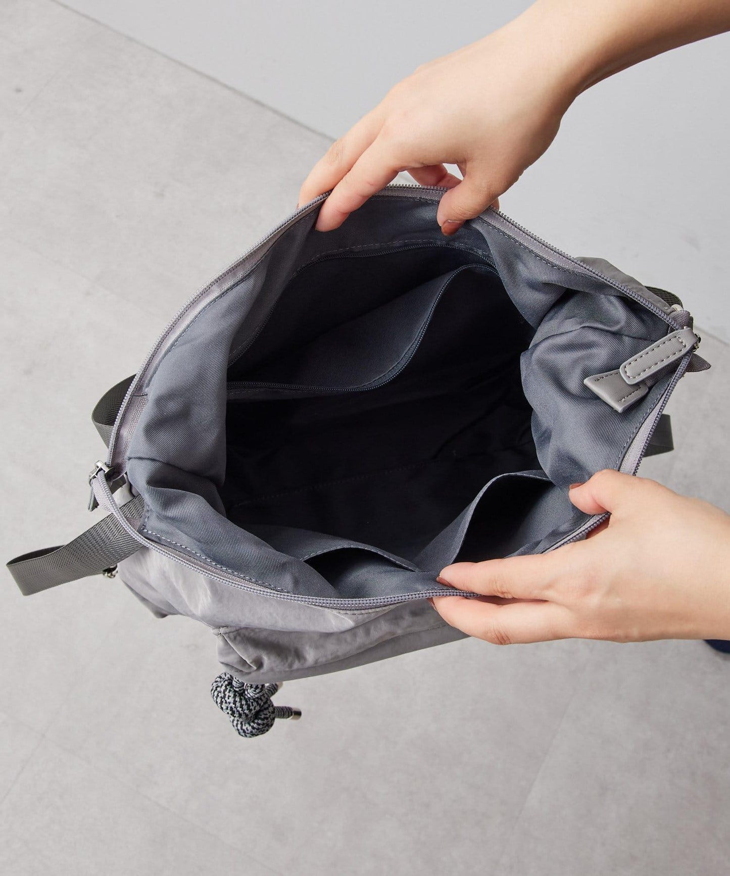 《輕量/500毫升寵物瓶也能放入！/通勤也推薦》2WAY雙肩包&單肩包