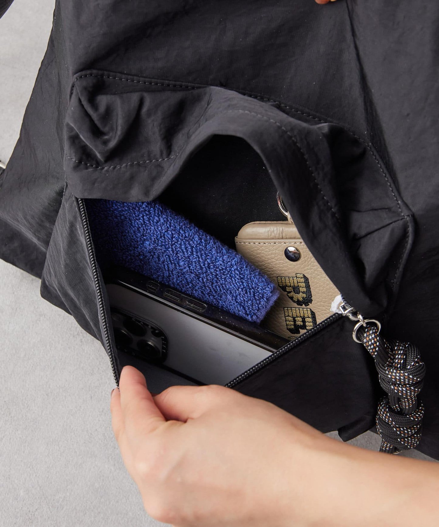 《輕量/500毫升寵物瓶也能放入！/通勤也推薦》2WAY雙肩包&單肩包