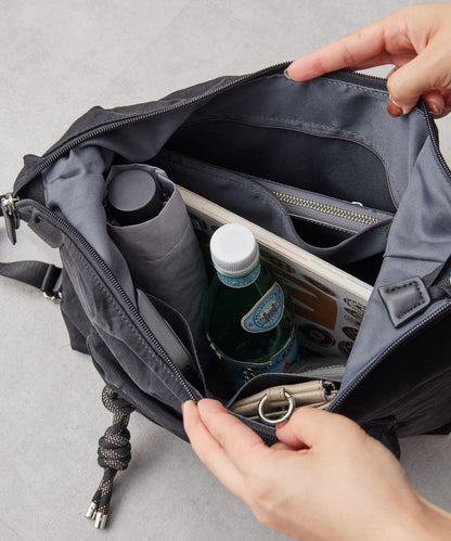 《輕量/500毫升寵物瓶也能放入！/通勤也推薦》2WAY雙肩包&單肩包
