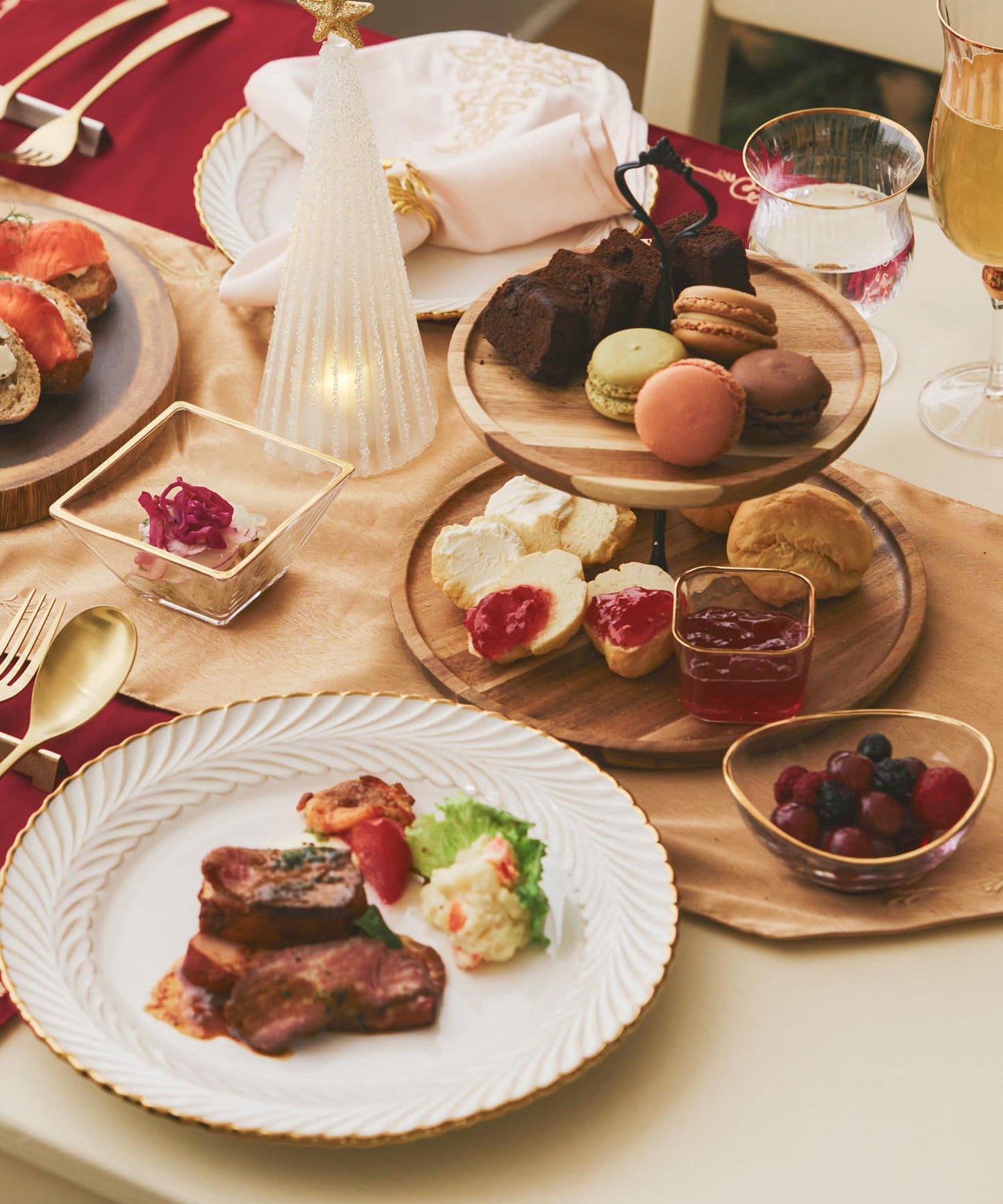 2段ウッドケーキスタンド／Christmas Dinner
