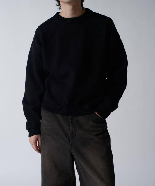 短款圓領針織衫