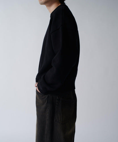 短款圓領針織衫