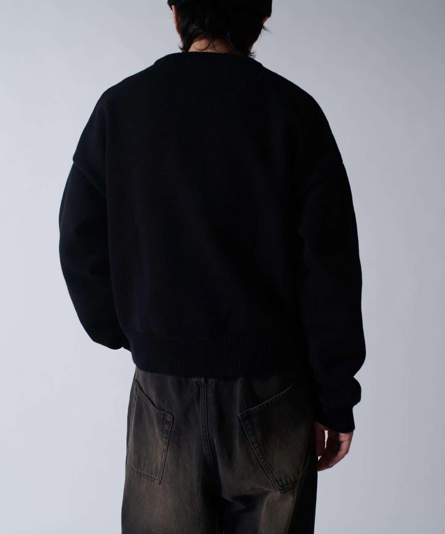 短款圓領針織衫