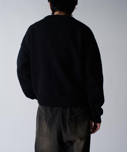 短款圓領針織衫