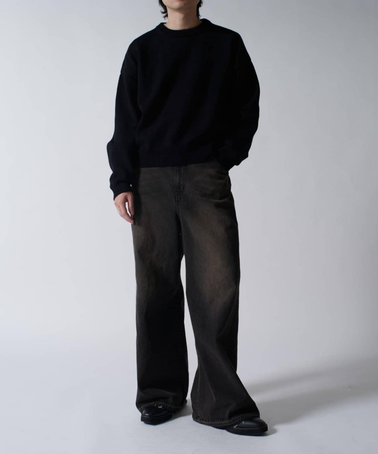 短款圓領針織衫