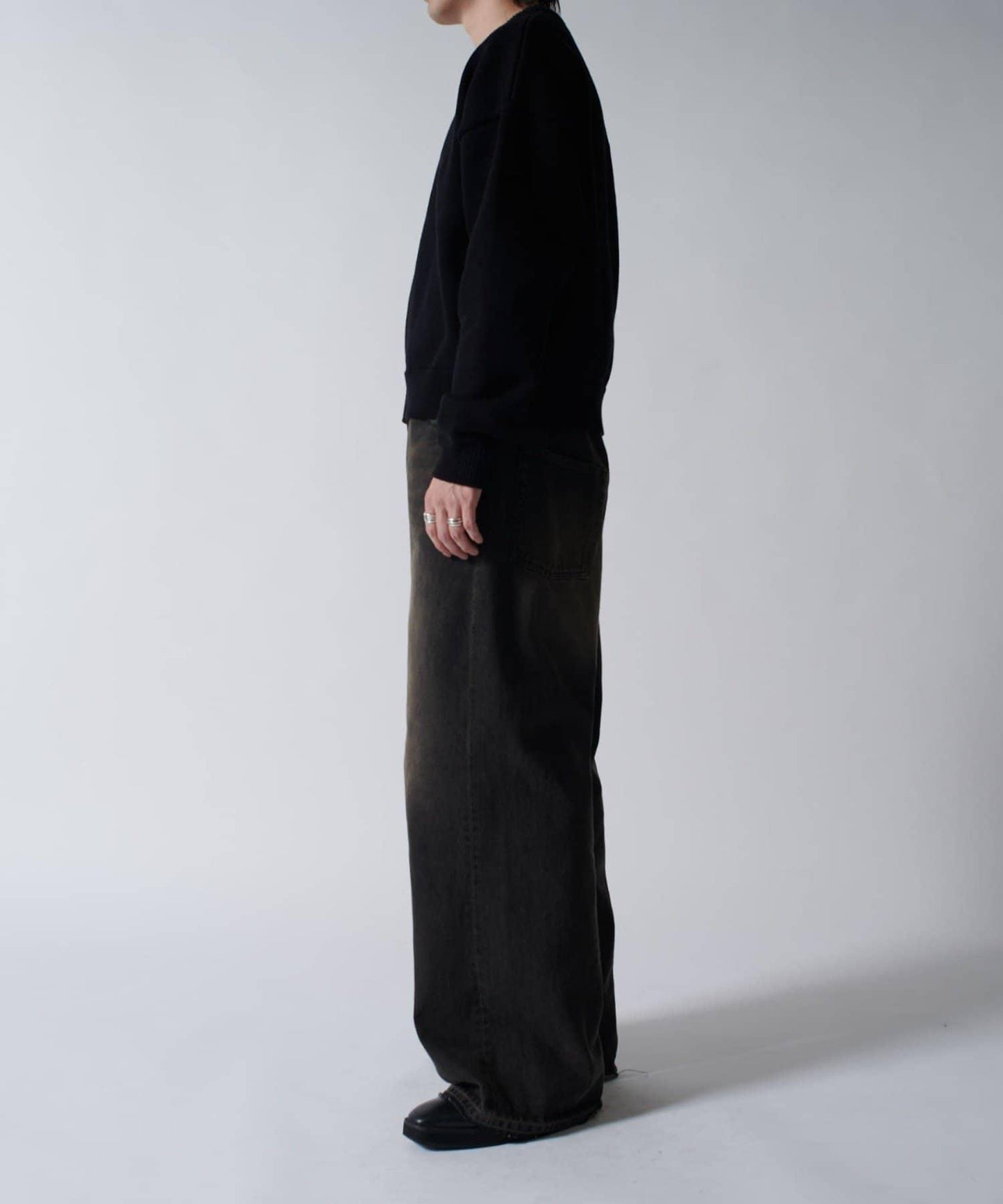 短款圓領針織衫