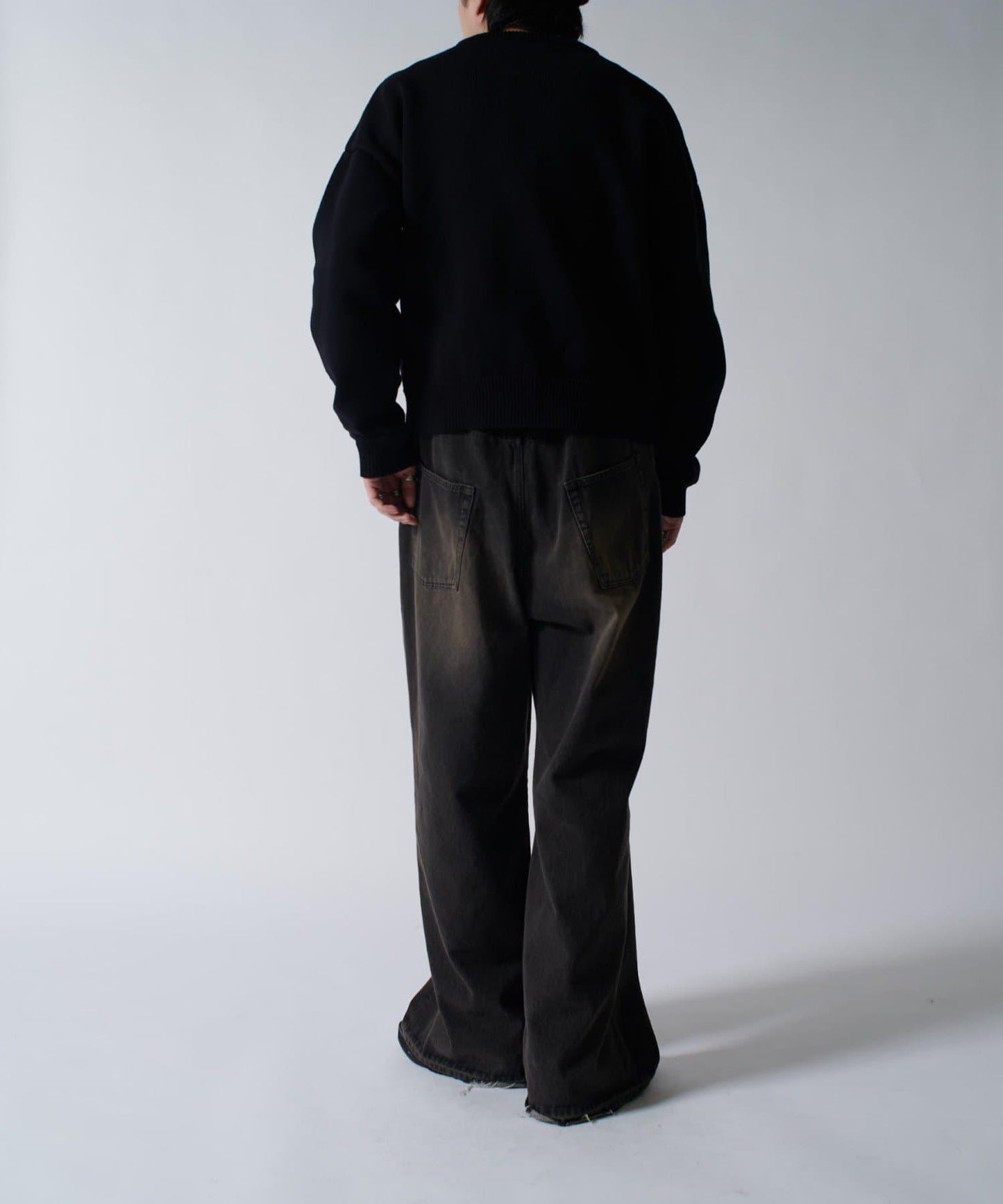 短款圓領針織衫