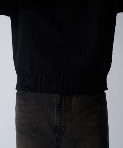 短款圓領針織衫